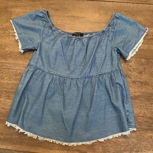 Romeo & Juliet Couture Chambray Denim Top |